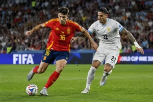 Spain Edge Uruguay 1-0 to Top Group H as Uruguay Crash Out