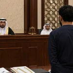 إدانة رجل بالسرقة بعد لكم الضحية وخطف سلسلة في دبي