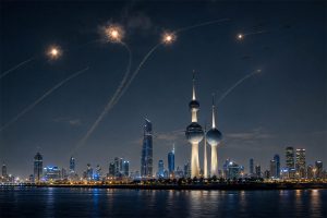 الدفاعات الجوية الكويتية تعترض هجمات صاروخية وبالطائرات المسيّرة